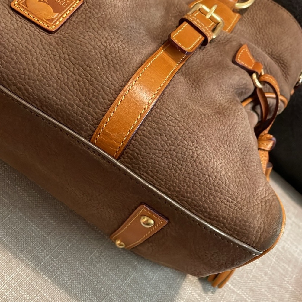 Dooney & Bourke Satchel Taupe Color Large Domed Structure Buckle Tassel Accents - Picture 10 of 15